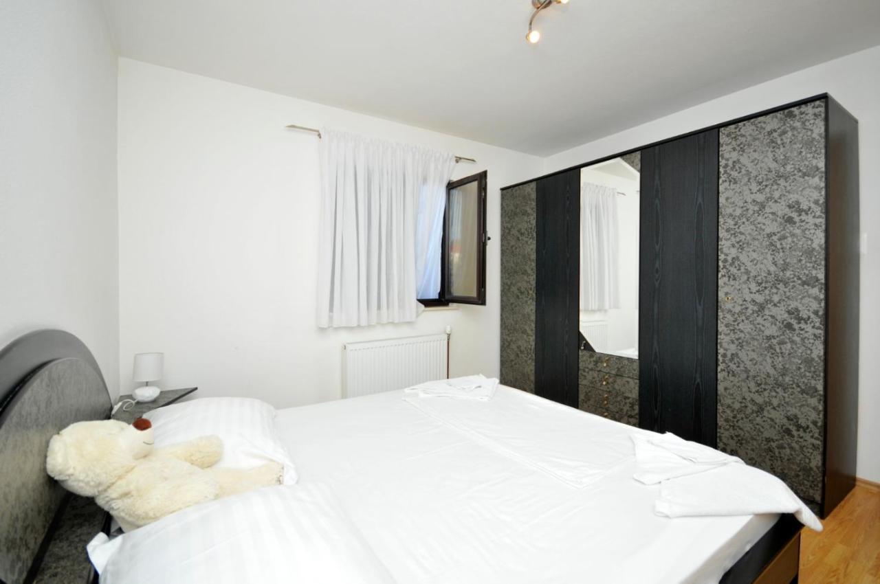 Roso Apartment With Sea View Trogir Exterior foto